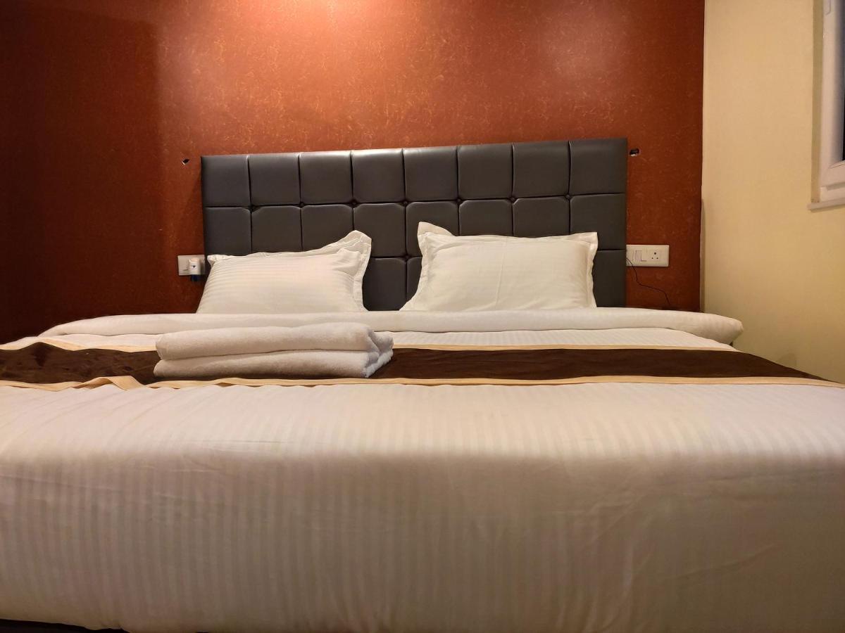 Hotel Royal View Residency à Bodh Gaya Extérieur photo